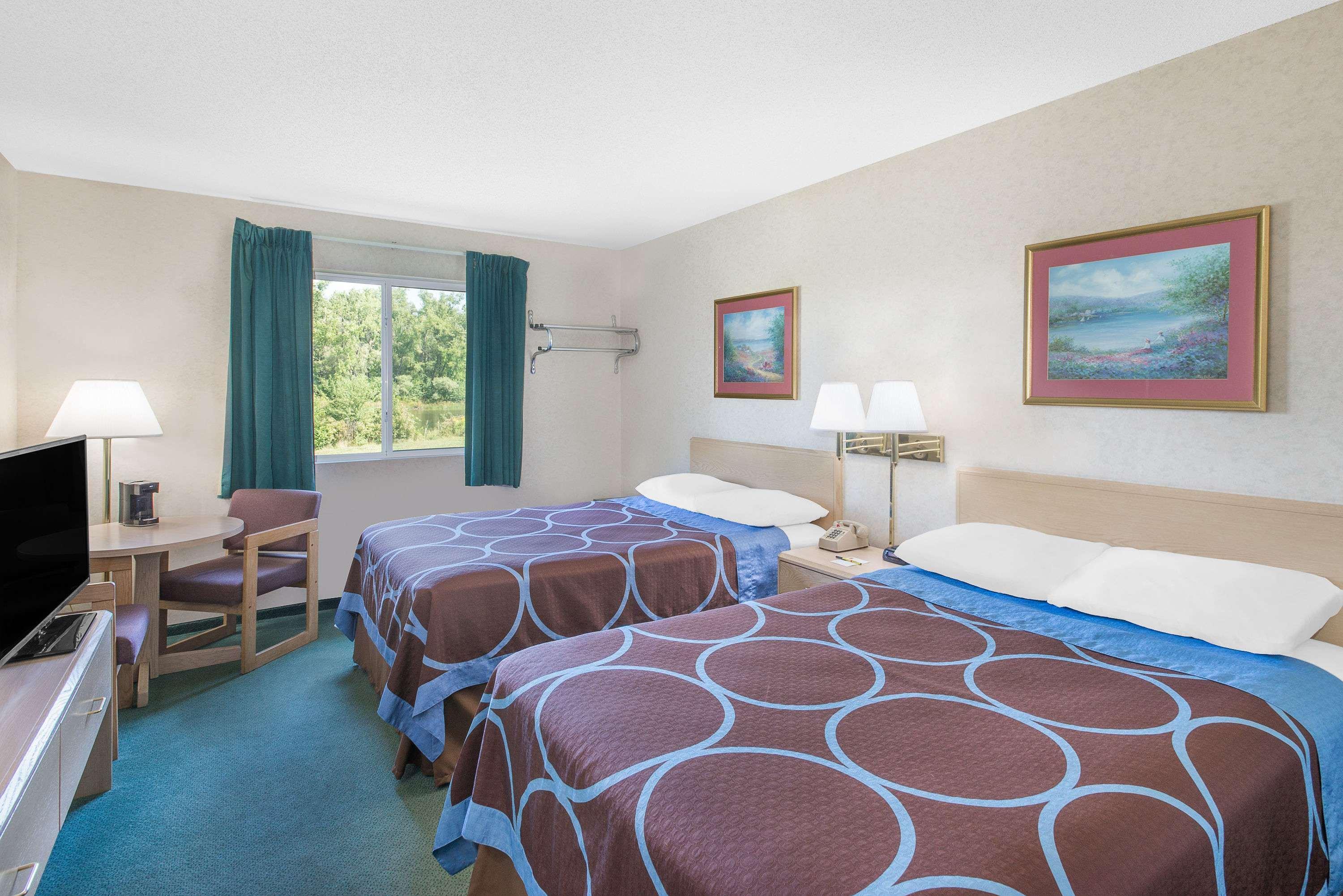 Super 8 By Wyndham Canandaigua Buitenkant foto