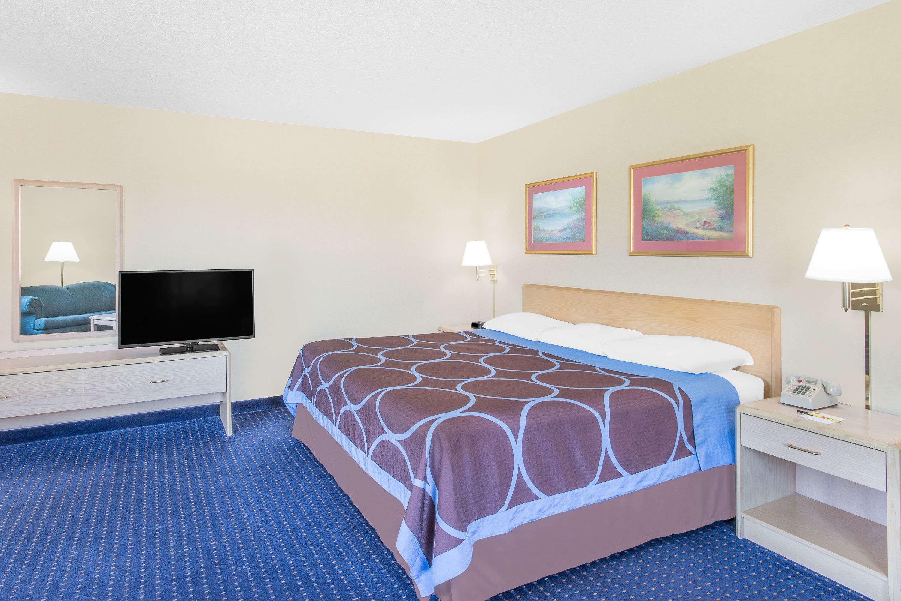 Super 8 By Wyndham Canandaigua Buitenkant foto