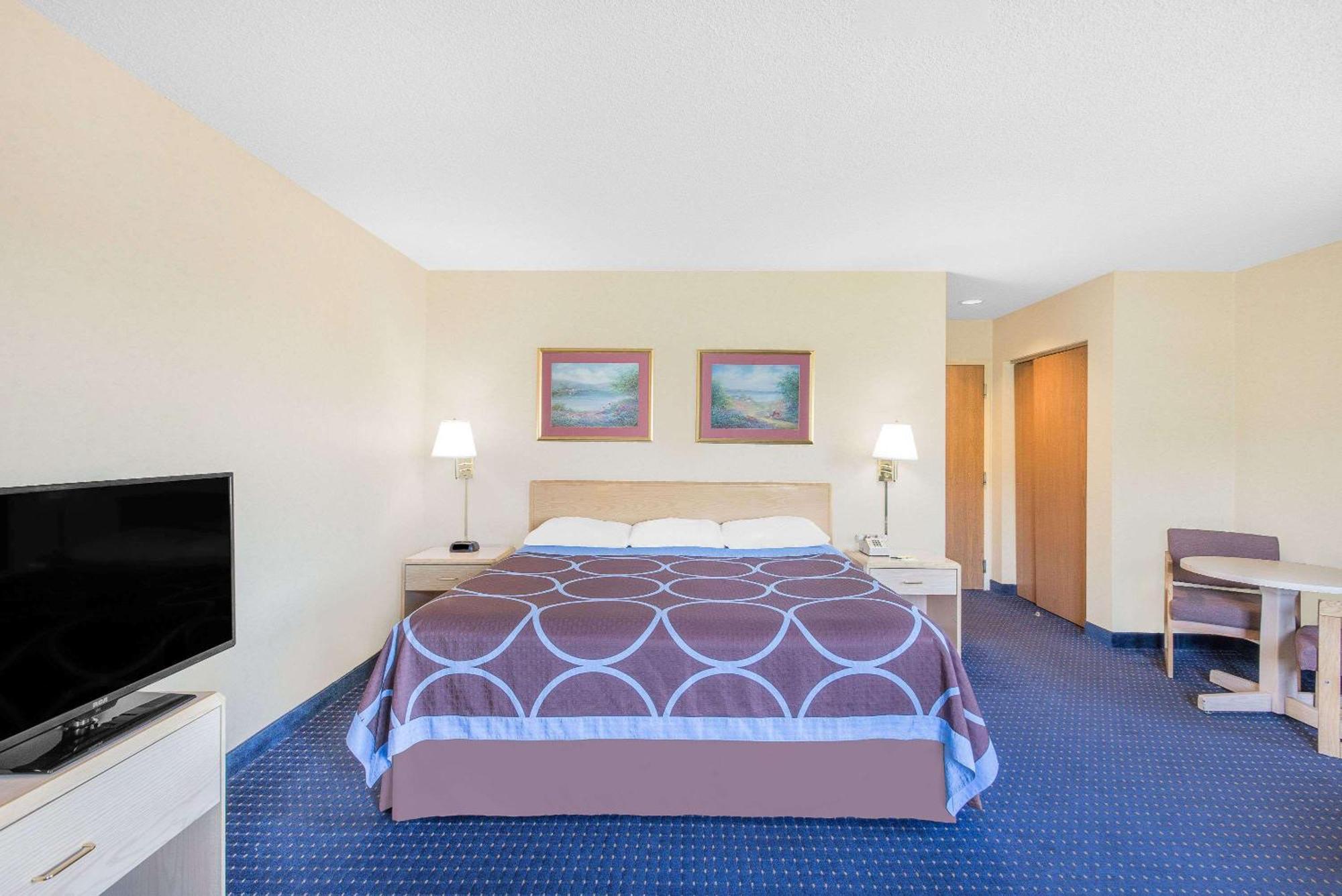 Super 8 By Wyndham Canandaigua Buitenkant foto
